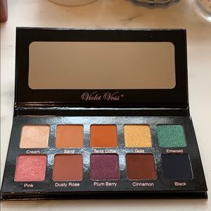 Violet Voss PRO series eyeshadow palette